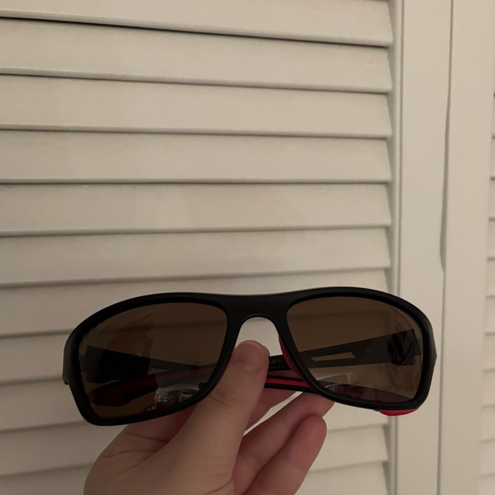 Men's Black and Red Polarized sunglasses pre loved